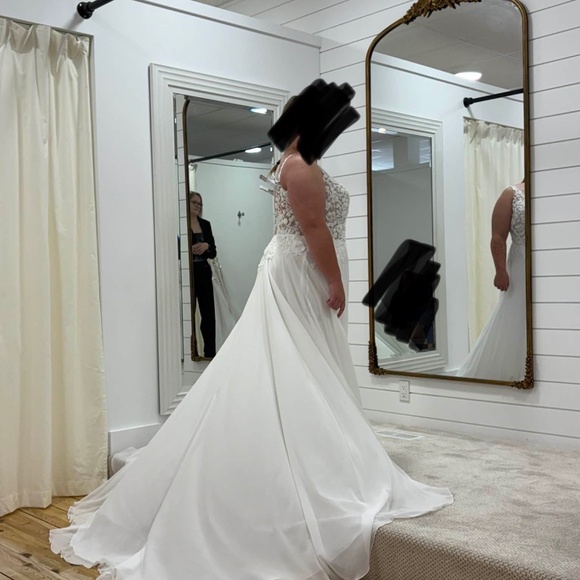 NWT Wedding Dress Rebecca Ingram - Picture 4 of 8